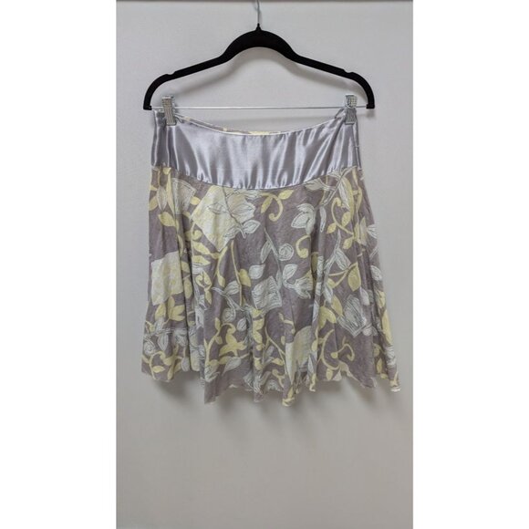 Toi et Moi Grey/Yellow Floral Printed Flared Skirt - Picture 2 of 2